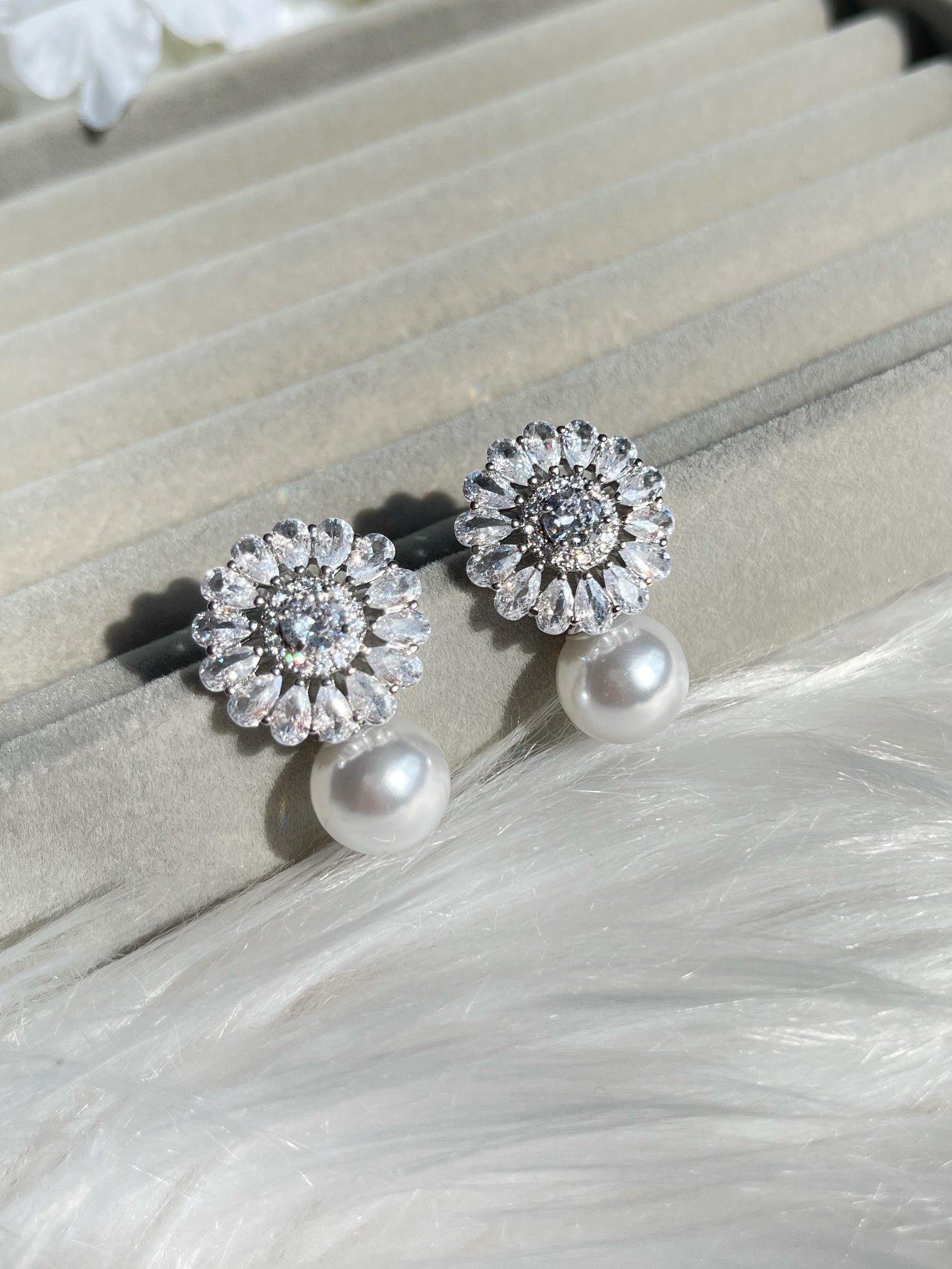 Round Cz Pearl Earring